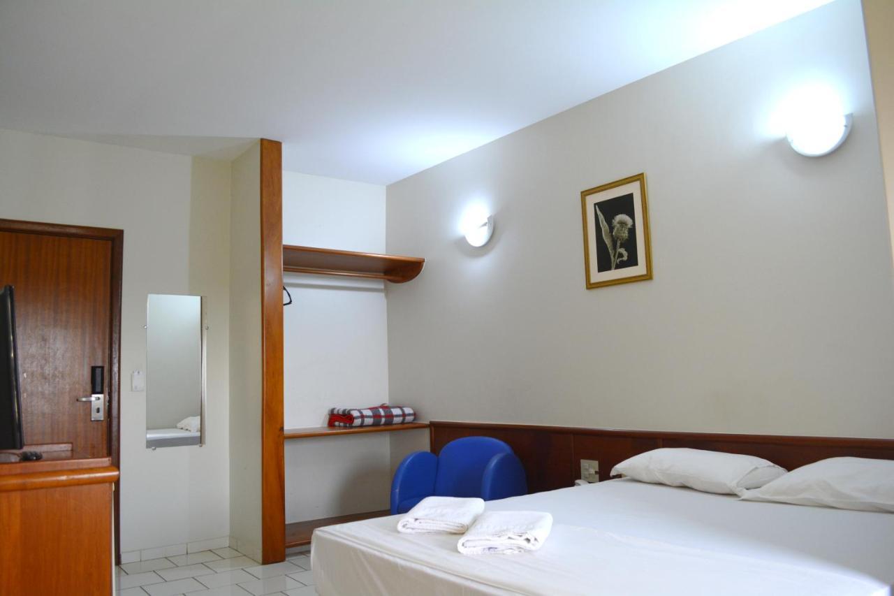Sara Palace Hotel 乌贝兰迪亚 外观 照片